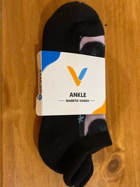 VIASOX diabetic socks. Ankle. Size large